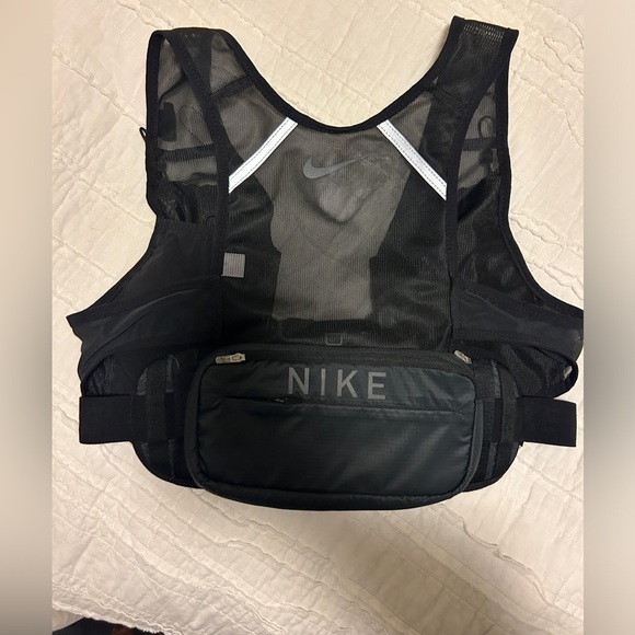 Nike Transform Vest - Picture 6 of 6